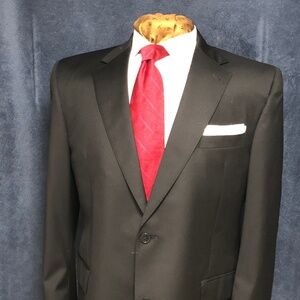 Men’s Black 2 button notched lapel 2 piece suit